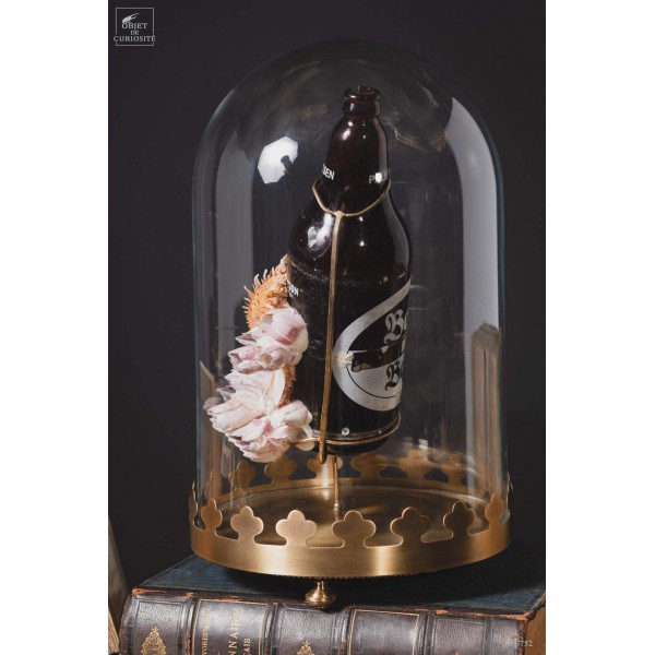 Déchet de la mer: bouteille avec spondyle, base laiton Déchet de la mer: bouteille avec spondyle, base laiton