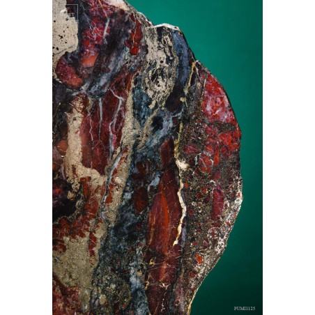 Red jasper of Norway with pyrite (4kg)