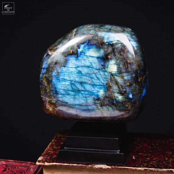 Labradorite on black square base