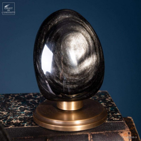 Block obsidian with eye on rotating base