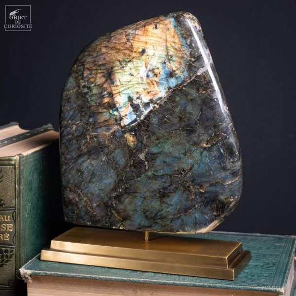 Labradorite 4 faces polies de 10.2kg (Madagascar)