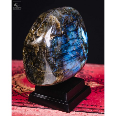 Labradorite on black square base
