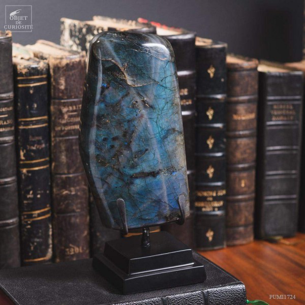 Labradorite 4 faces polies -750g (Madagascar)