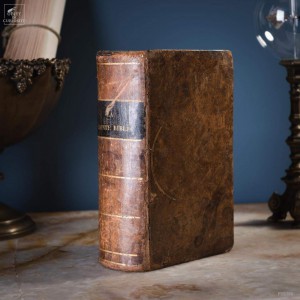Bilble protestante 1839 relié plein cuir tabac